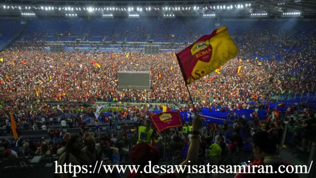 AS Roma Rencanakan Kepulangan Spektakuler Mohamed Salah ke Olimpico